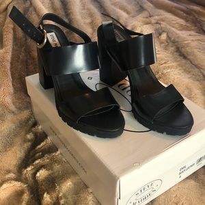 Steve Madden Emil Sandal